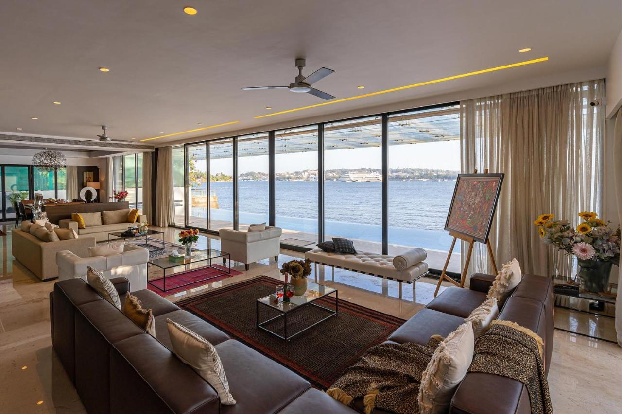 Oceanic Sunsets With River View, Comp Breakfast & Infinity Pool At Stayvista Verem Exteriér fotografie